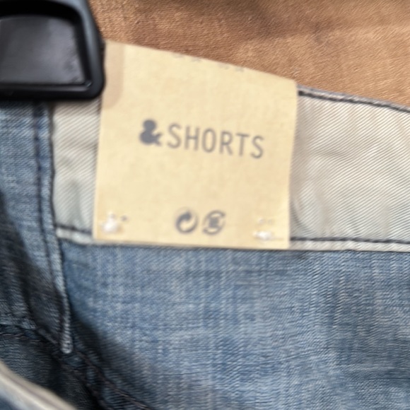 VINTAGE DENIM MENS SHORTS BY H&M SIZE 34 NWT - Picture 6 of 12